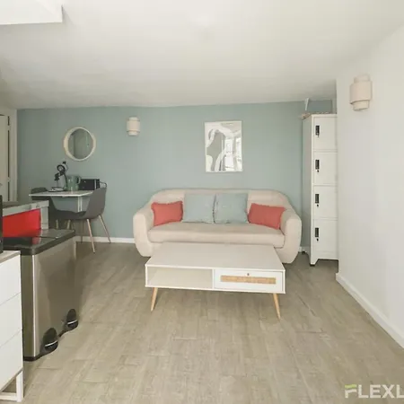 Flexliving - Onebedroom - Hopital Appartement Parijs